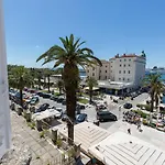 Riva Palace